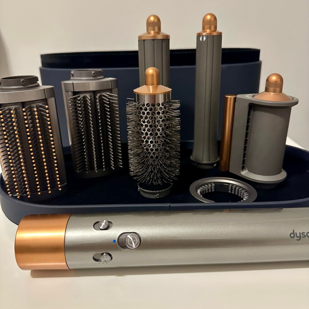 Dyson Airwrap multi styler silver and Copper